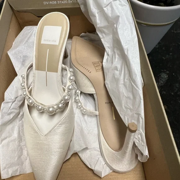 Dolce Vita Women's White Heeled Mules - Picture 4 of 4